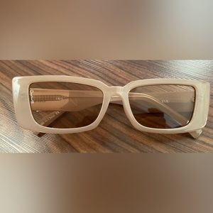 Otra Evie Sunglasses Tan